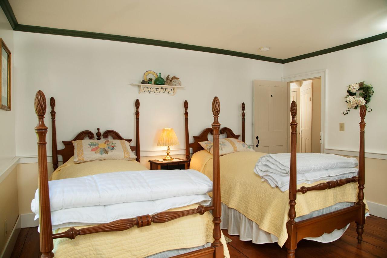 The Featherbed Inn Waitsfield Екстер'єр фото